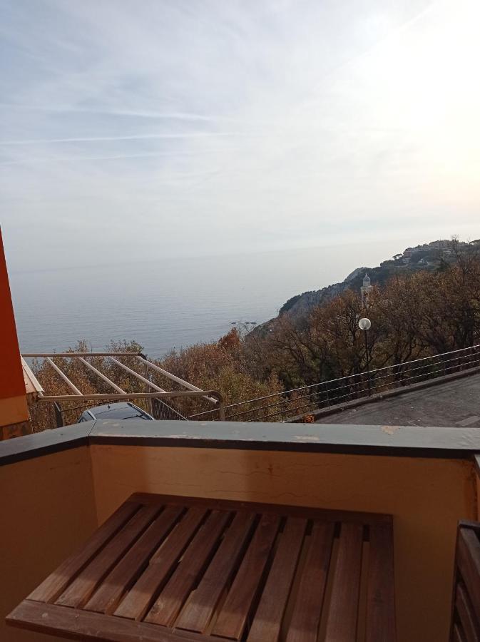 Casa Baia Azzurra Apartment Bergeggi Exterior photo